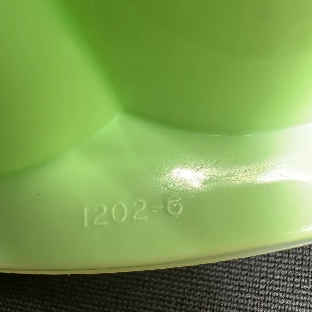 Vintage Tupperware Mint Green Jello Mold‎  1202